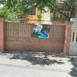  Guest house Rozenuda